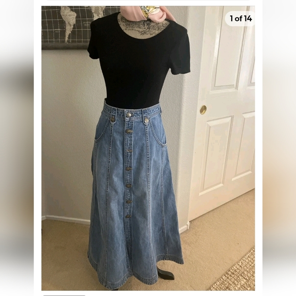 Joie Dresses & Skirts - Joie Button Front Jean Skirt - Size 4